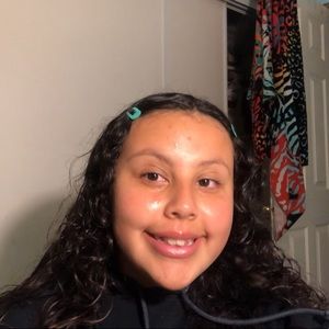 Meet your Posher, Nayeli